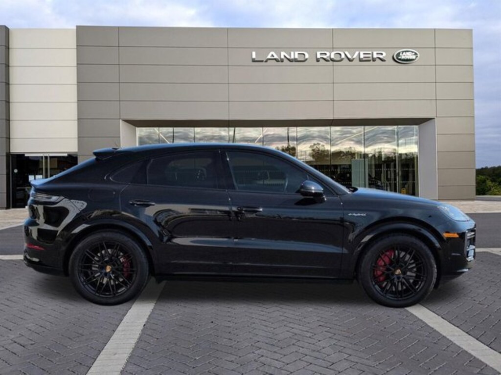 Used 2024 Porsche Cayenne Turbo E-Hybrid Sport Utility