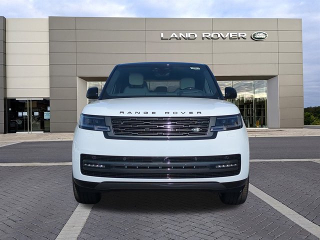 2025 Land Rover Range Rover SE photo 2