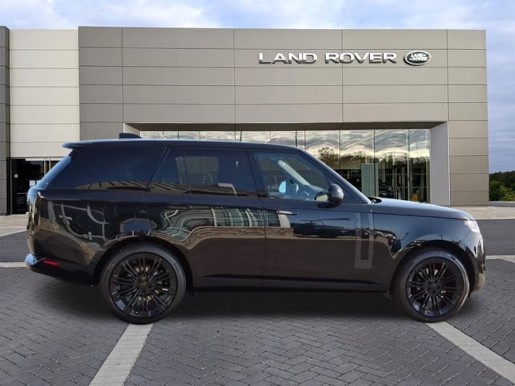 New 2026 Land Rover Range Rover SE SUV