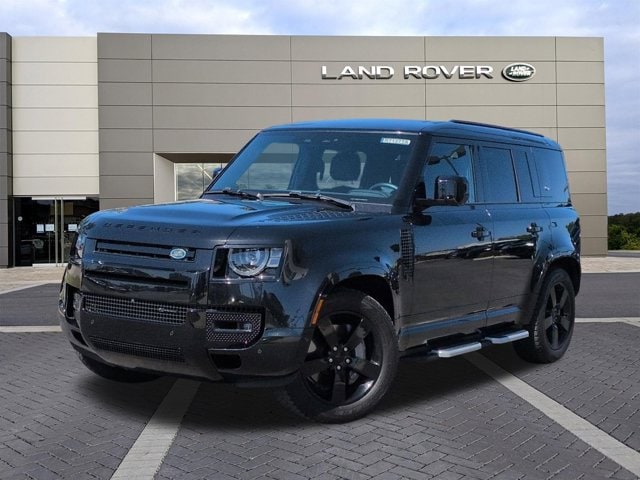 2023 Land Rover Defender X-Dynamic SE's photo