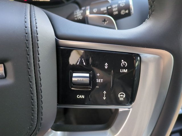 2025 Land Rover Range Rover SV - Photo 12