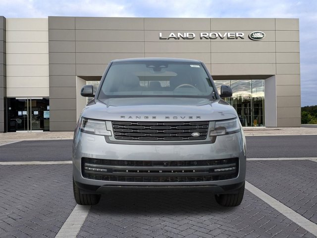2025 Land Rover Range Rover SE photo 2
