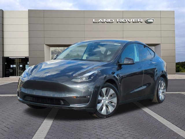 2024 Tesla Model Y Long Range's photo