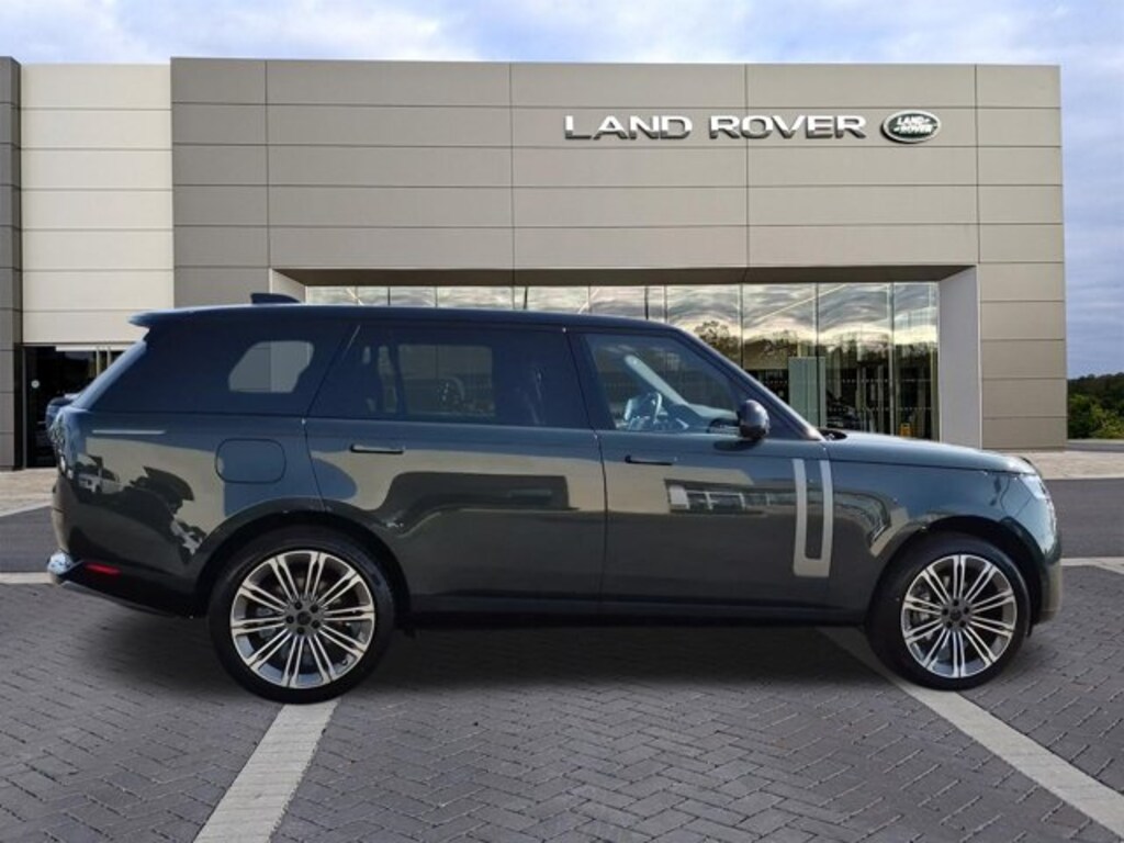 New 2026 Land Rover Range Rover SE 7 Seats SUV