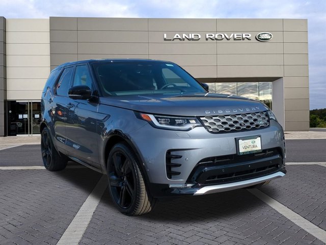 2025 Land Rover Discovery Metropolitan Edition photo 3