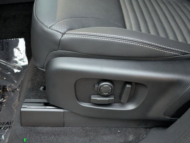 2026 Land Rover Discovery Gemini Edition - Photo 19