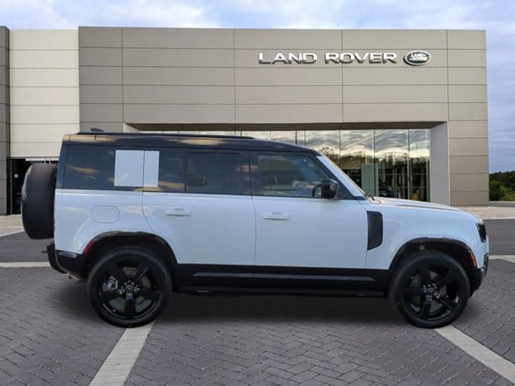 New 2025 Land Rover Defender 110 X-Dynamic SE SUV