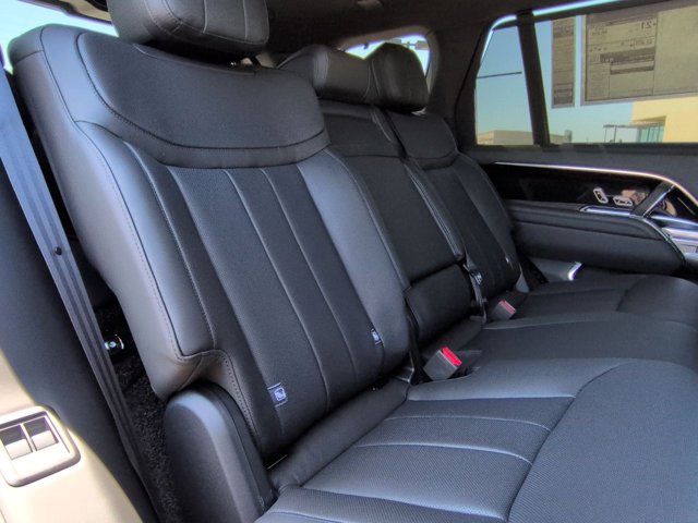 2026 Land Rover Range Rover SE - Photo 25