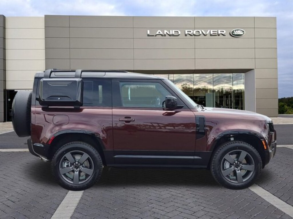 New 2026 Land Rover Defender 90 X-Dynamic SE SUV
