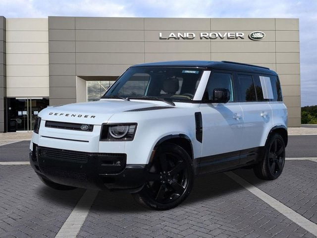 2026 Land Rover Defender 110 X-Dynamic SE P400's photo