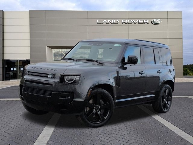 2026 Land Rover Defender 110 X-Dynamic SE P400's photo