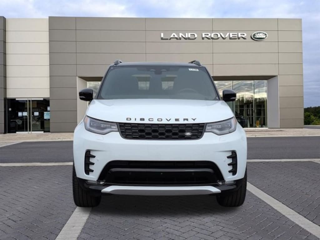 New 2026 Land Rover Discovery Dynamic SE SUV