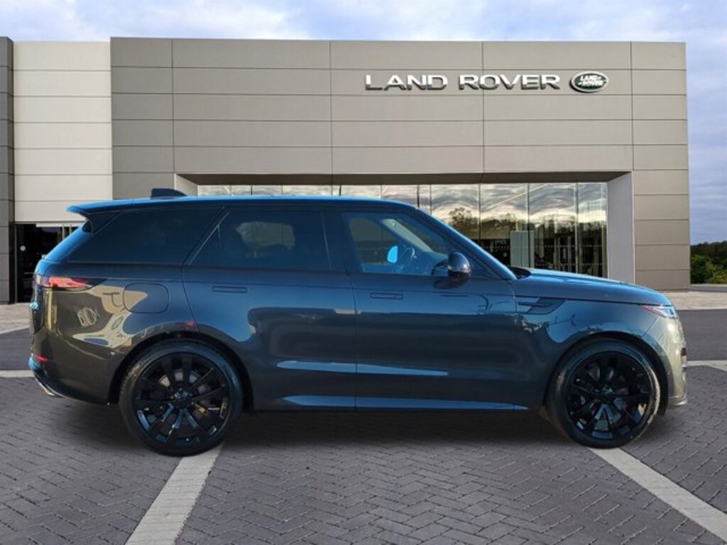 New 2026 Land Rover Range Rover Sport Dynamic SE SUV