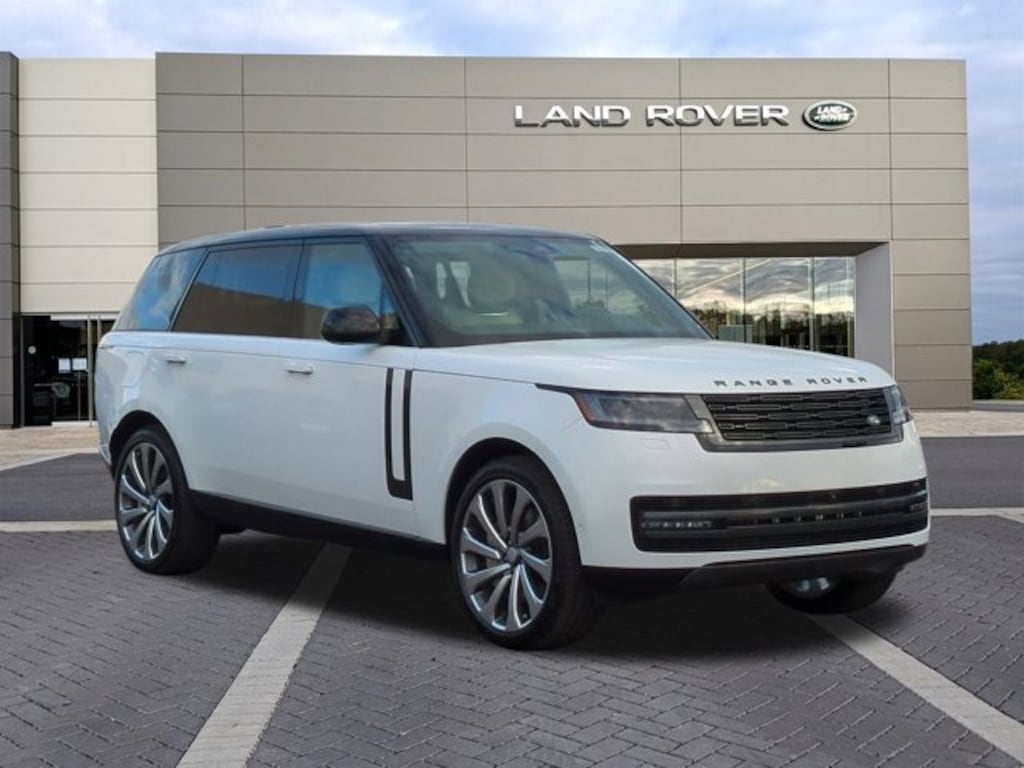 New 2025 Land Rover Range Rover SE Sport Utility