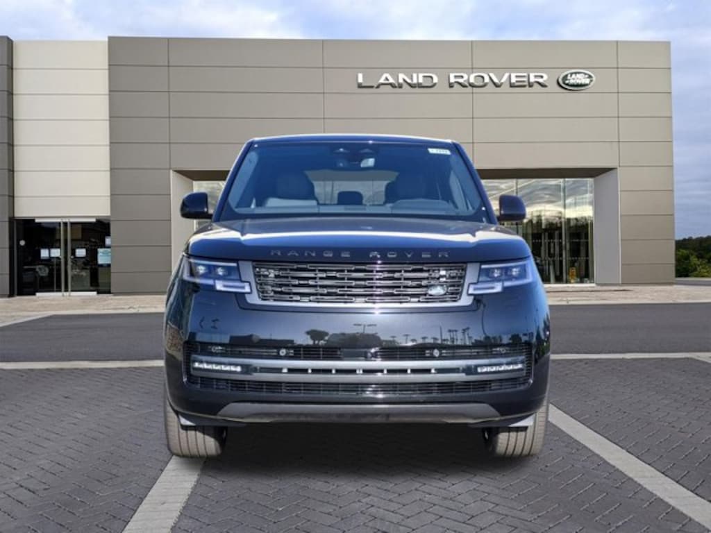 New 2026 Land Rover Range Rover SE SUV
