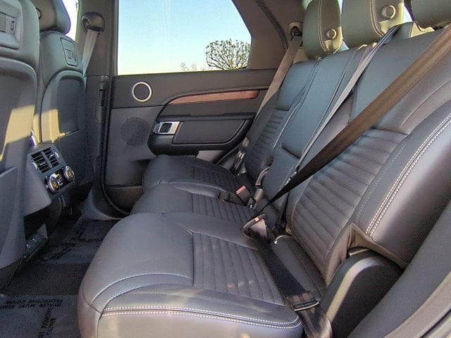 2026 Land Rover Discovery Dynamic SE - Photo 23