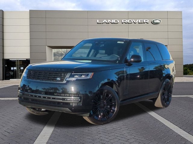 2026 Land Rover Range Rover SE's photo