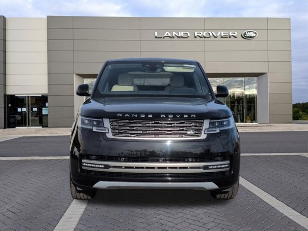 Used 2024 Land Rover Range Rover SE Sport Utility