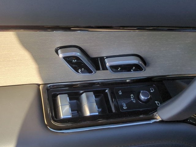 2026 Land Rover Range Rover SV - Photo 21