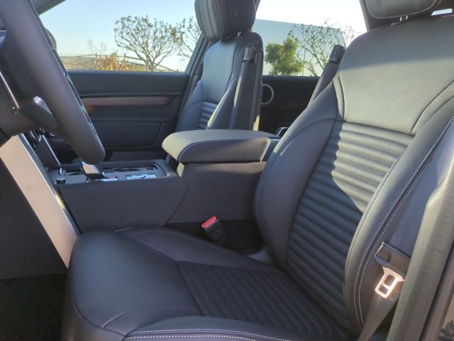 2026 Land Rover Discovery Dynamic SE - Photo 20