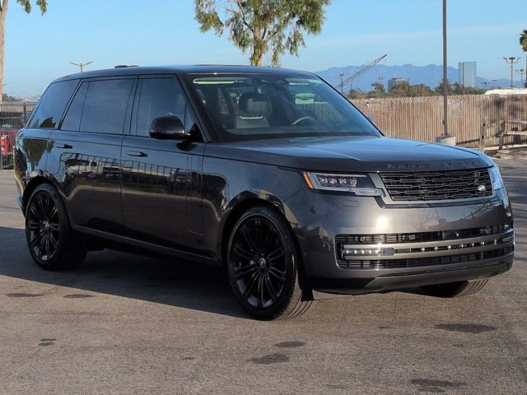 Certified 2025 Land Rover Range Rover SE Sport Utility