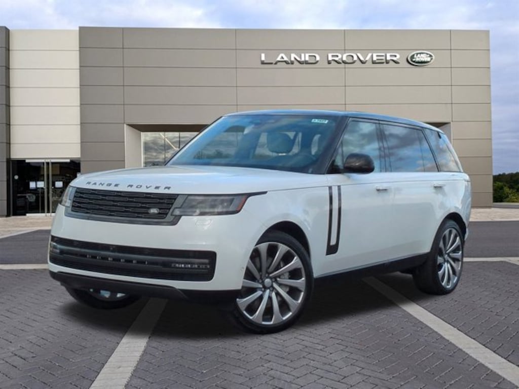 New 2025 Land Rover Range Rover SE Sport Utility