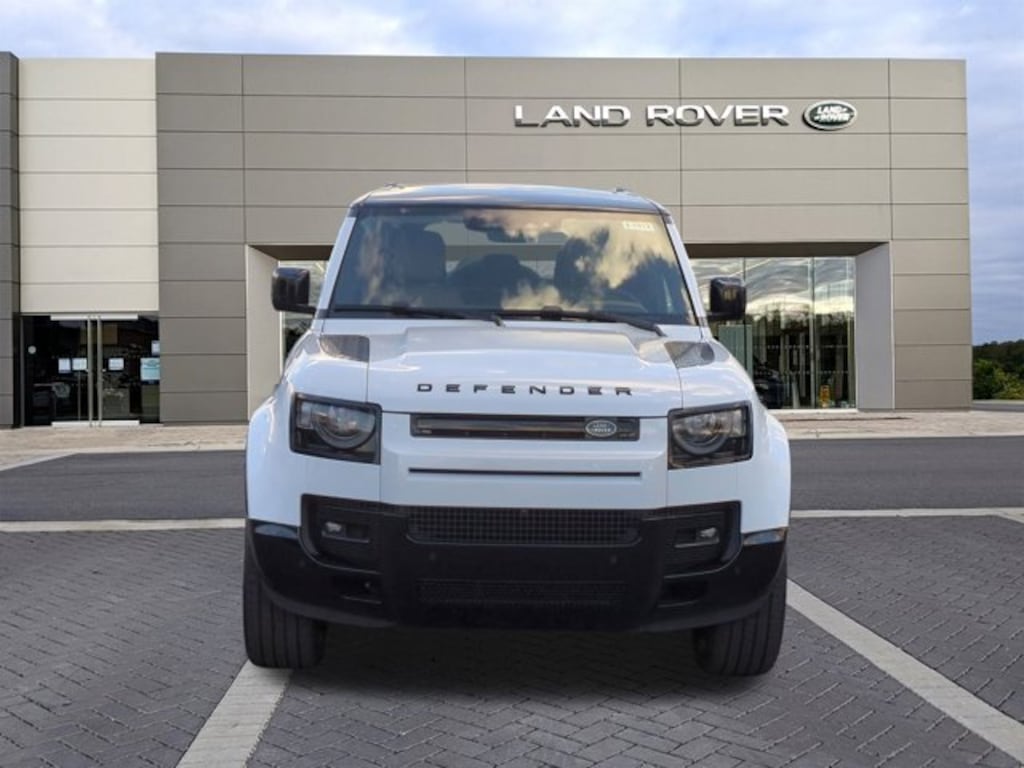 New 2025 Land Rover Defender 110 X-Dynamic SE SUV