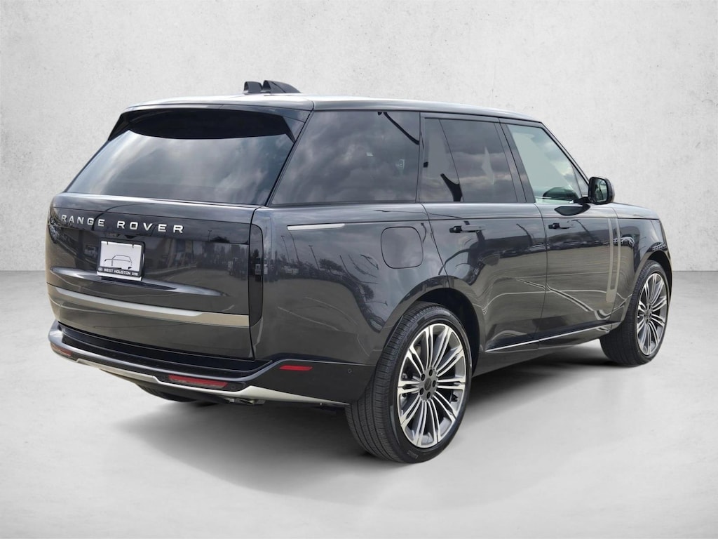 New 2026 Land Rover Range Rover P530 SE SUV