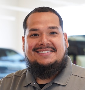 Staff member Ivan Flores from ID_c6c820eb2859