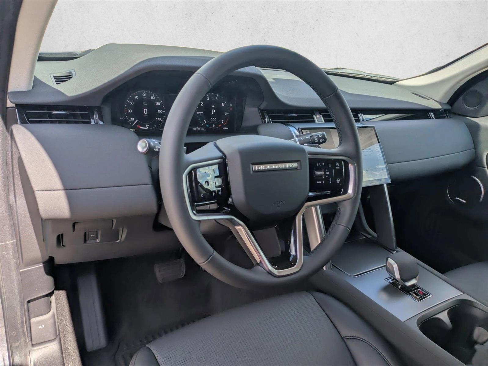 2025 Land Rover Discovery Sport S photo 3