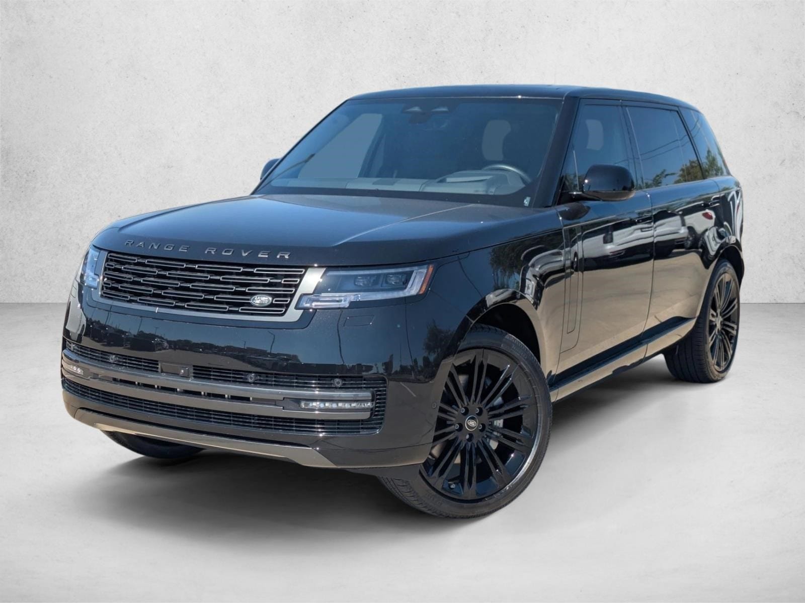 2025 Land Rover Range Rover SE's photo