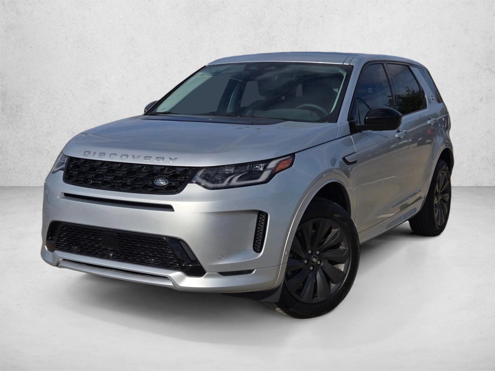 2025 Land Rover Discovery Sport S's photo