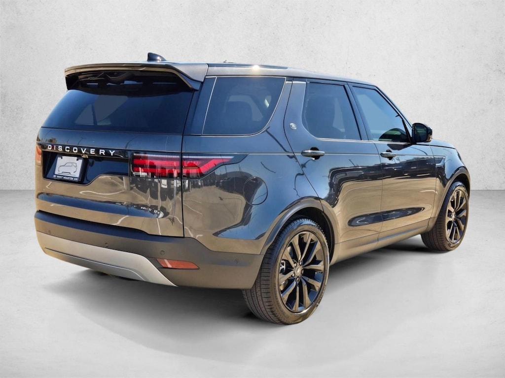 New 2026 Land Rover Discovery S SUV