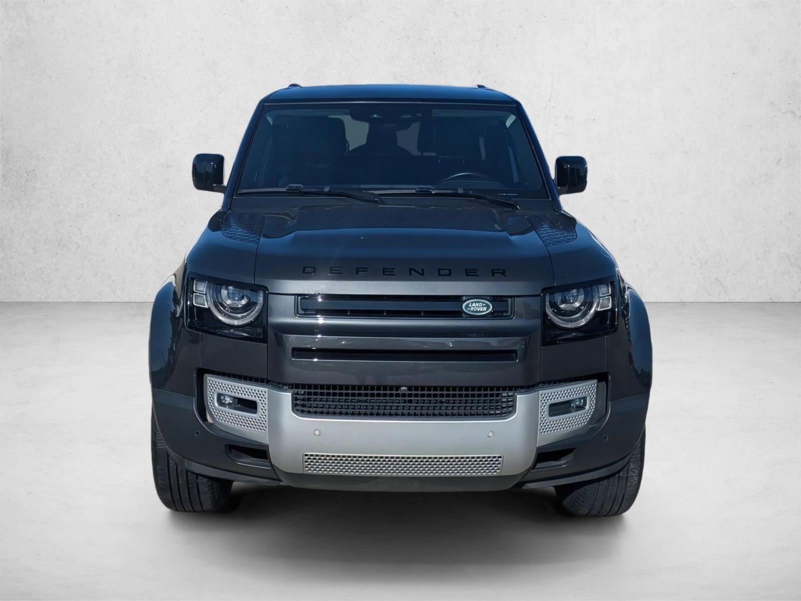 2024 Land Rover Defender 90 S photo 2