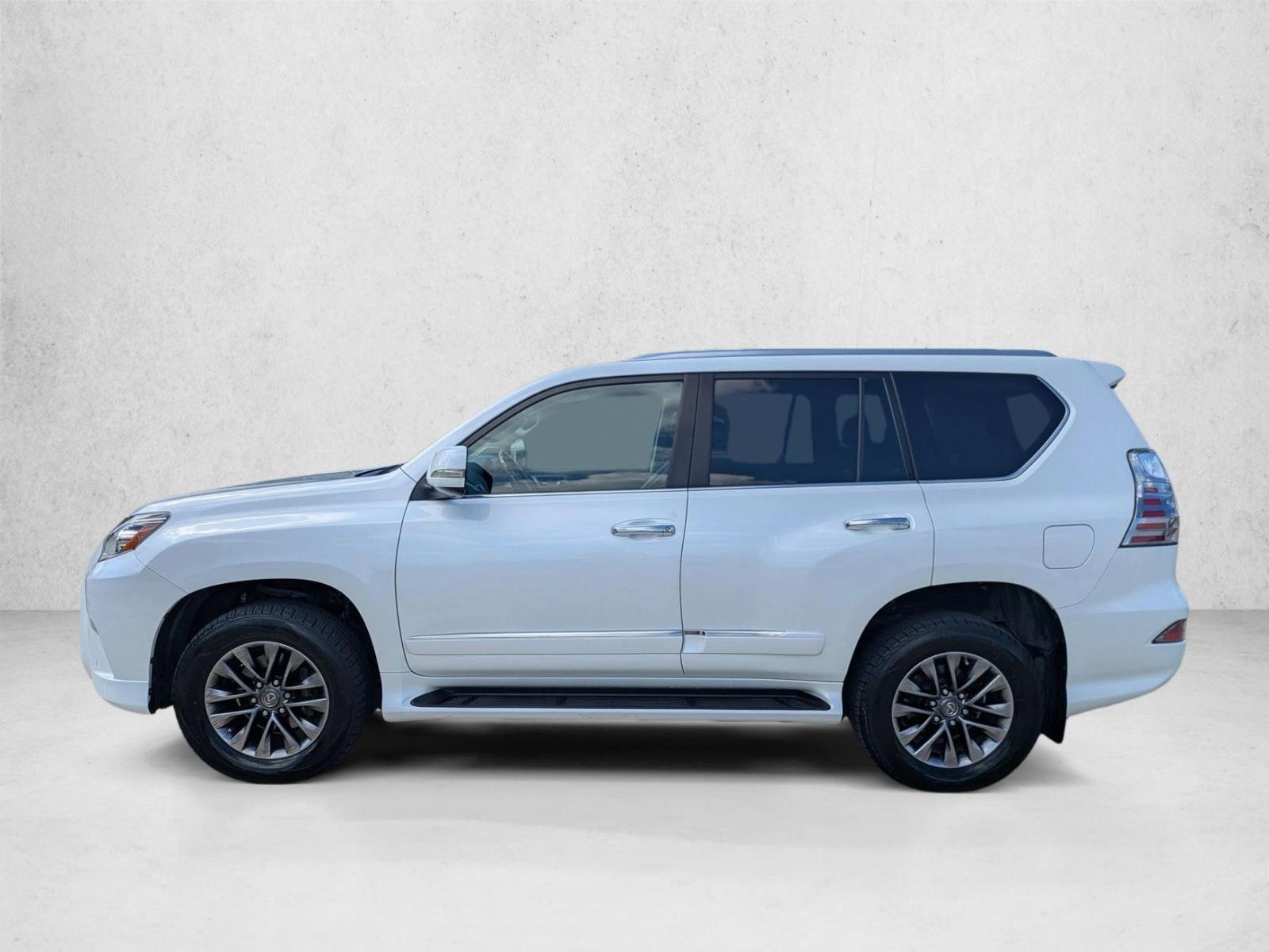 2018 Lexus GX 460 Luxury photo 2