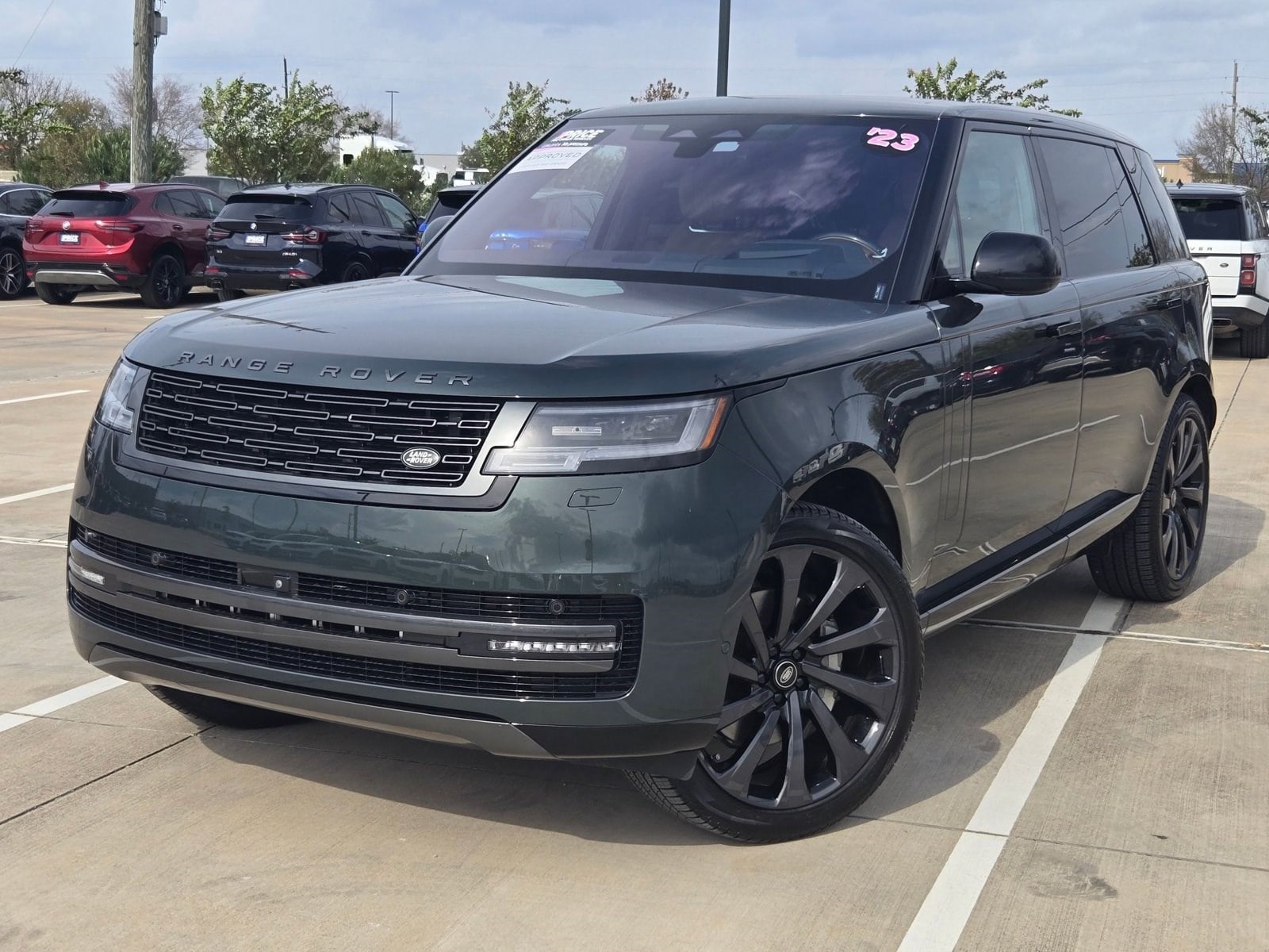 2023 Land Rover Range Rover SE's photo