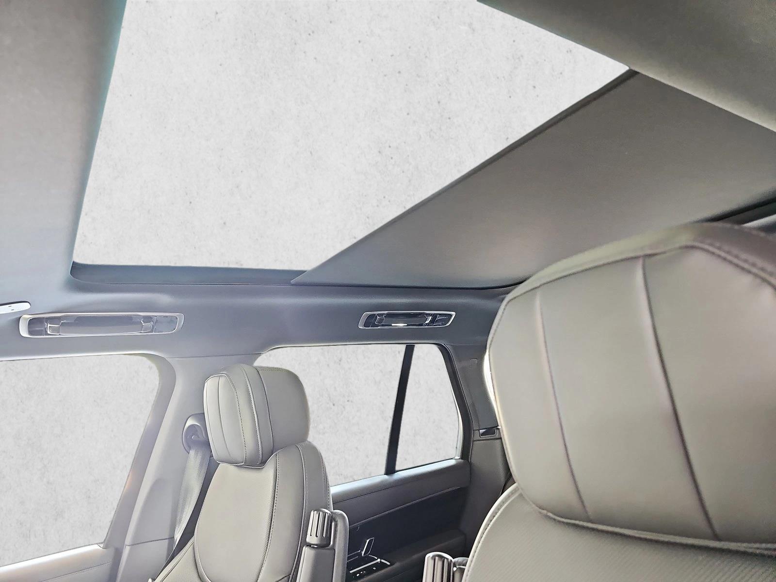 2025 Land Rover Range Rover SE - Photo 26