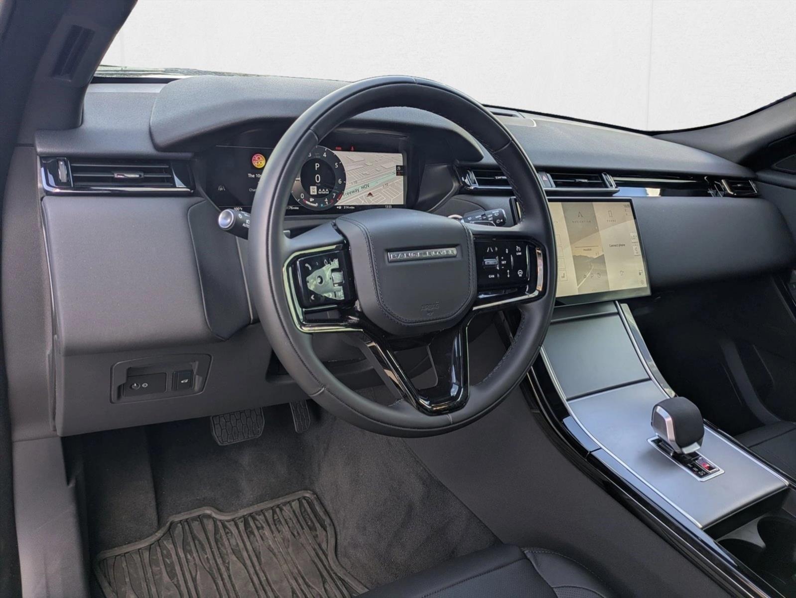2025 Land Rover Range Rover Velar P250 S photo 3