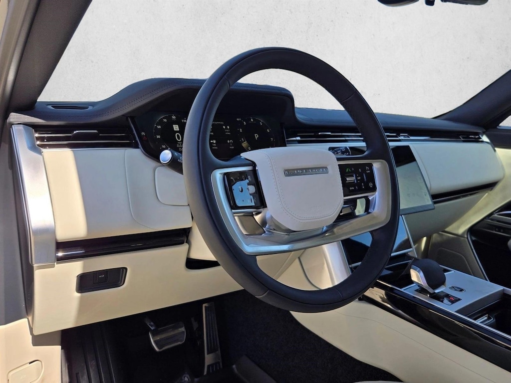New 2025 Land Rover Range Rover P530 SE 7 Seat SUV