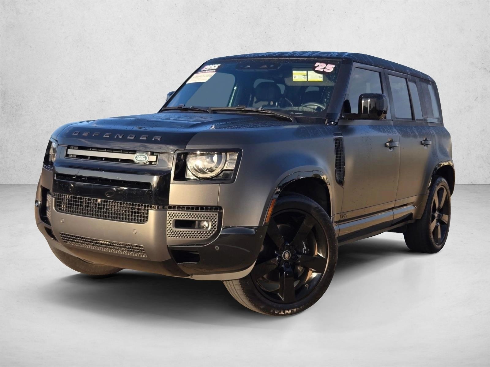 Pre-Owned 2025 Land Rover Defender 110 V8