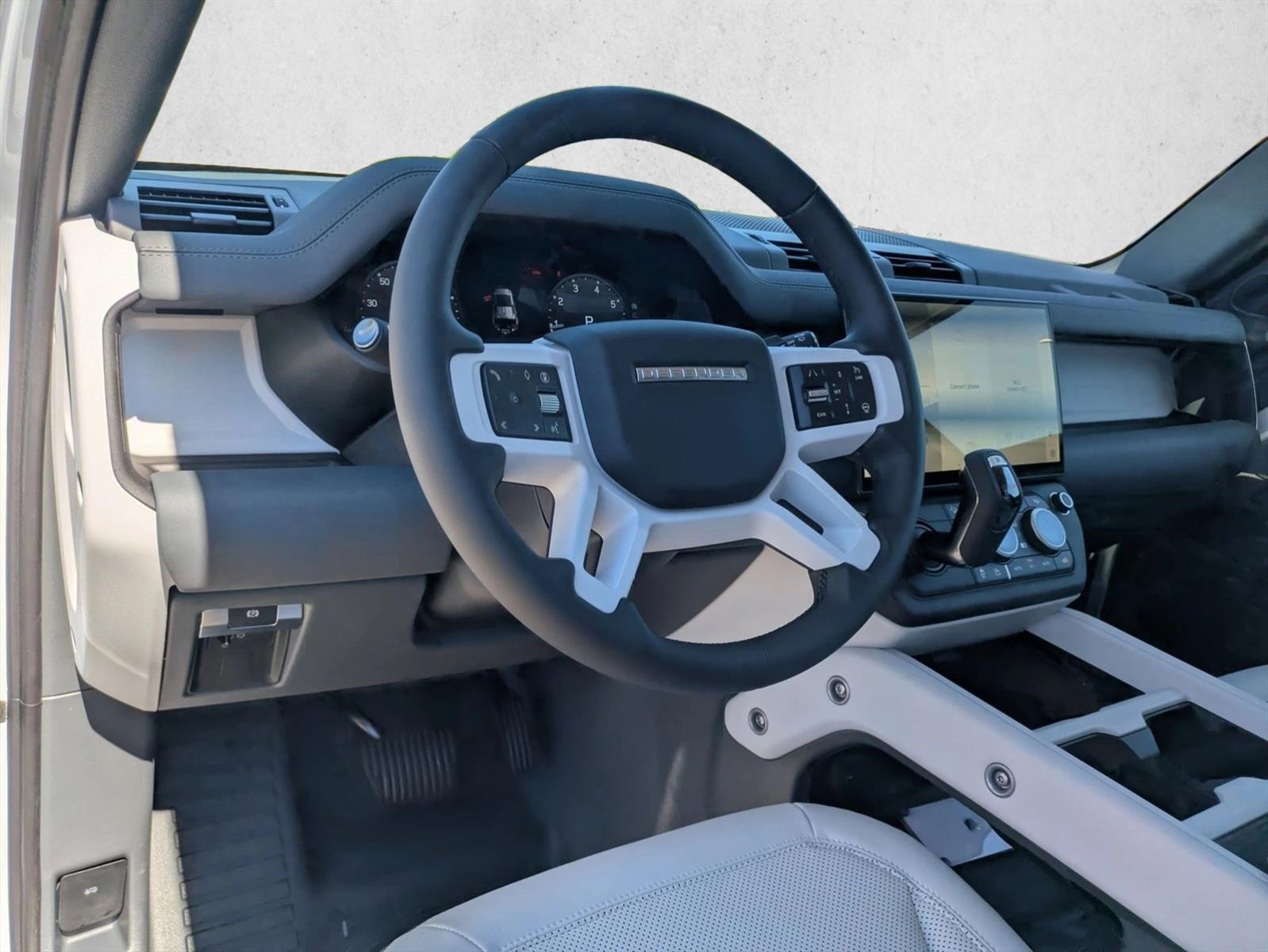 2026 Land Rover Defender 110 S photo 3