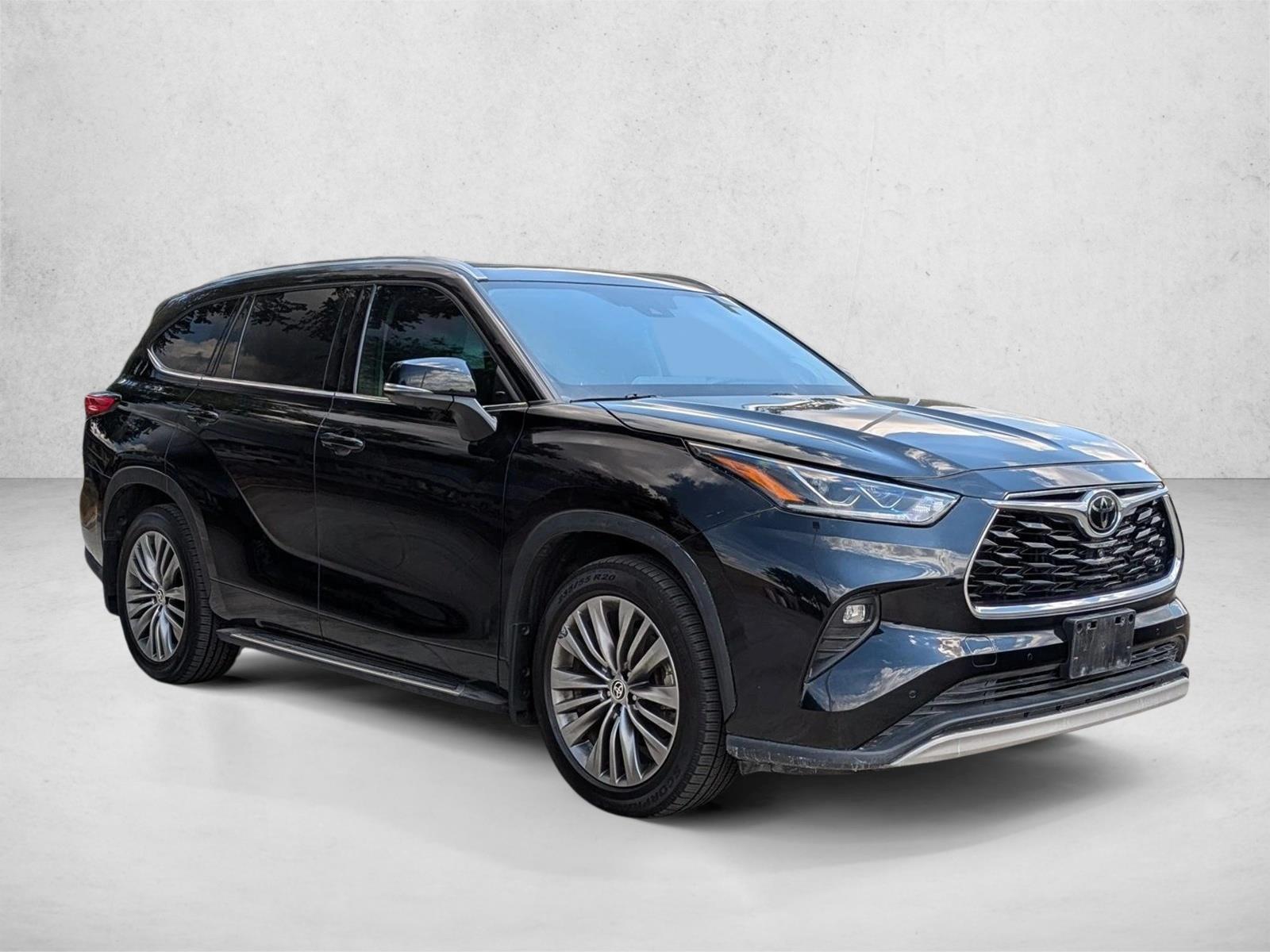 2020 Toyota Highlander Platinum photo 3