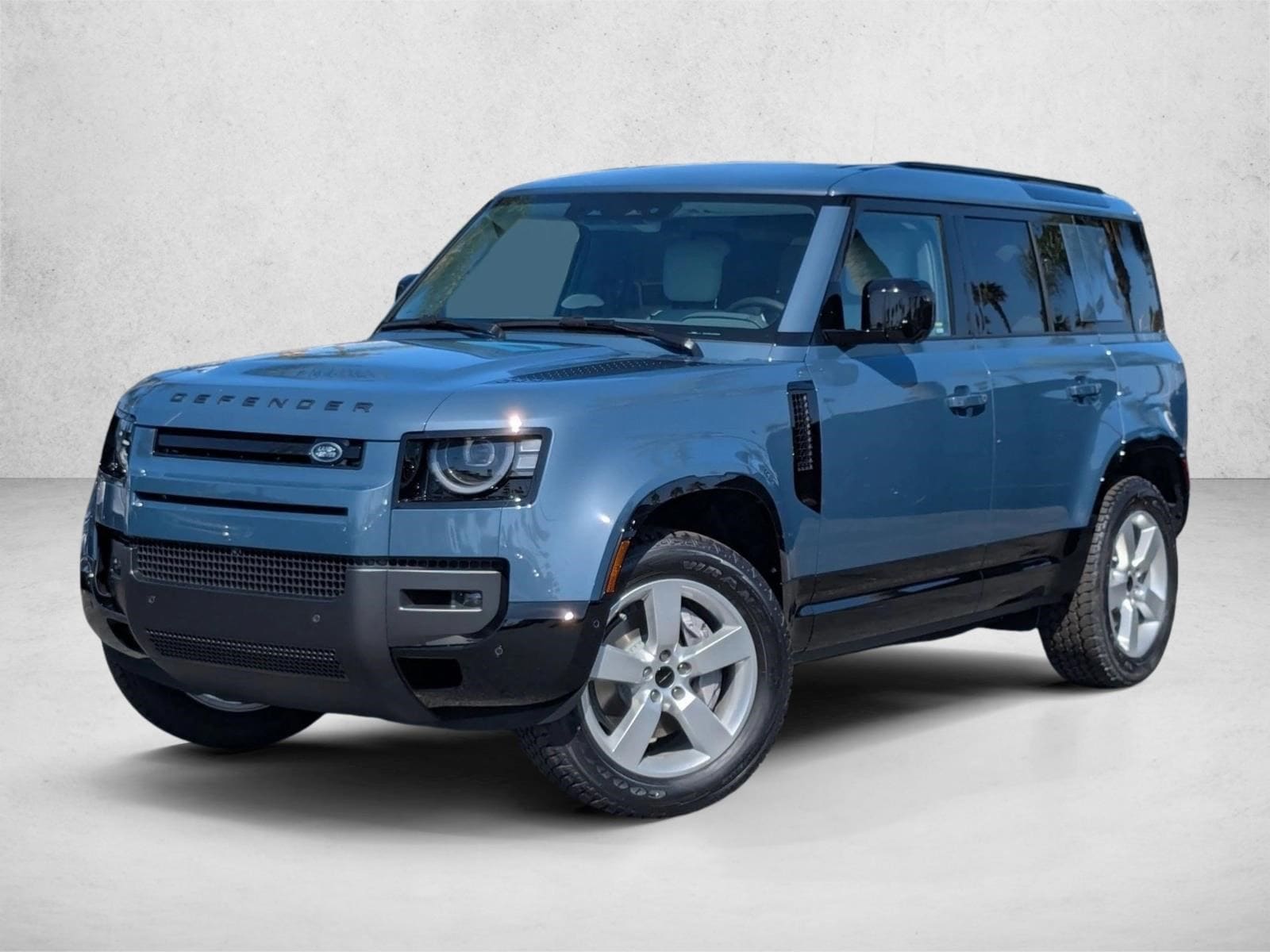 New 2026 Land Rover Defender 110 X-Dynamic SE