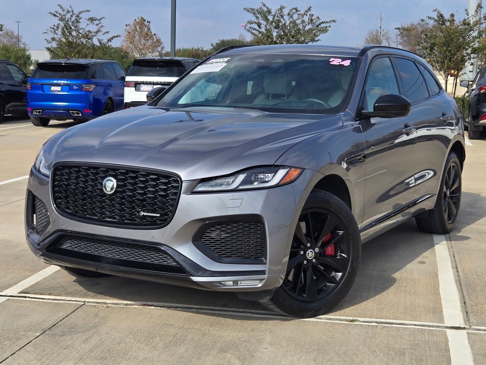 2024 Jaguar F-PACE R-Dynamic S's photo