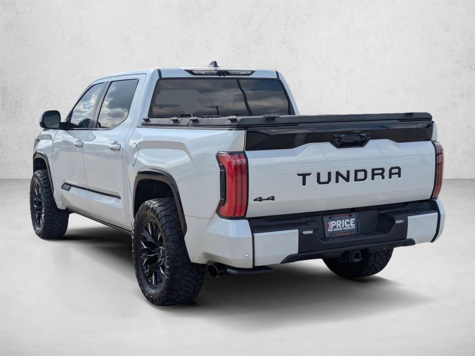 2024 Toyota Tundra Platinum photo 3