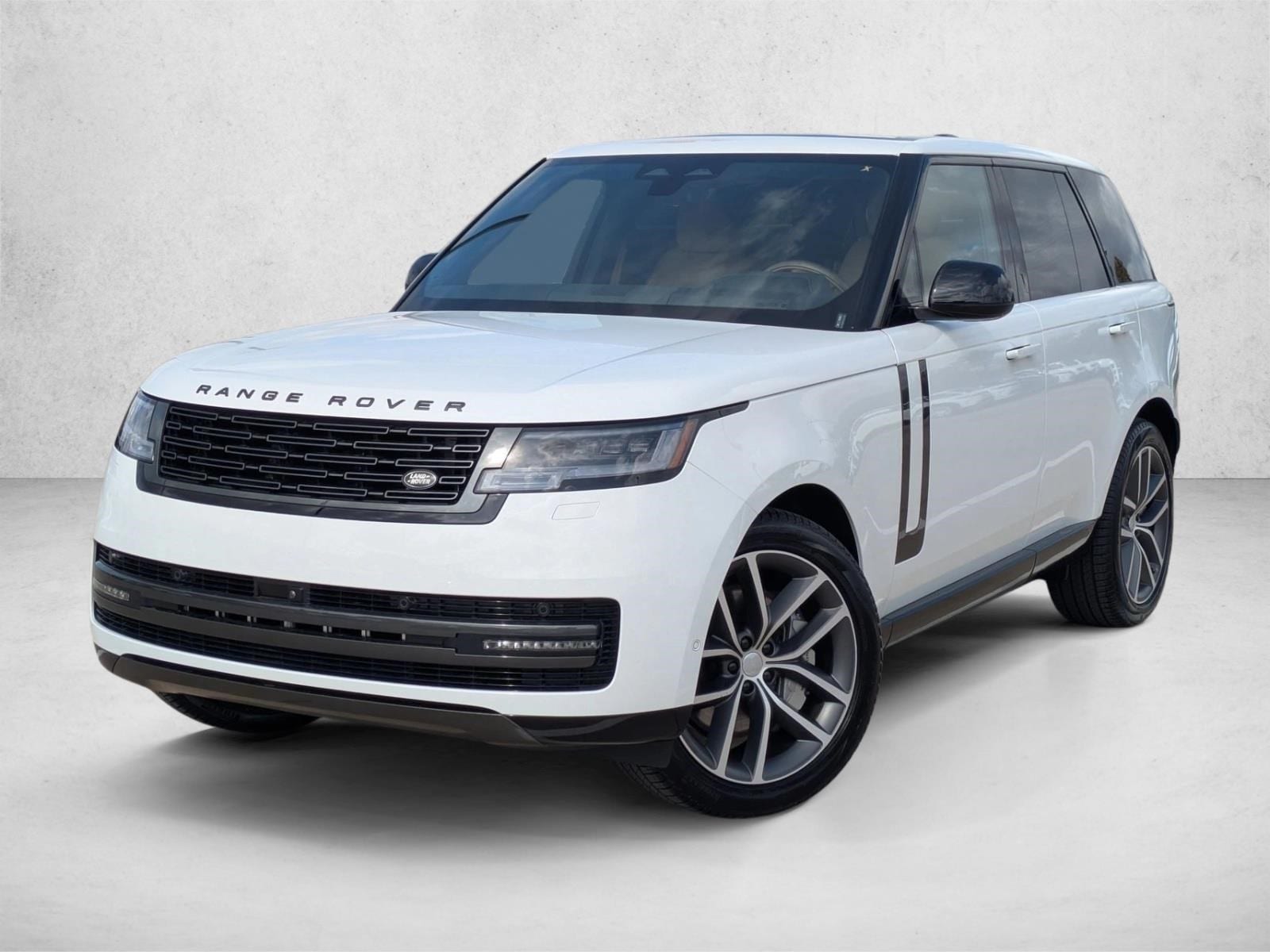 2025 Land Rover Range Rover SE's photo