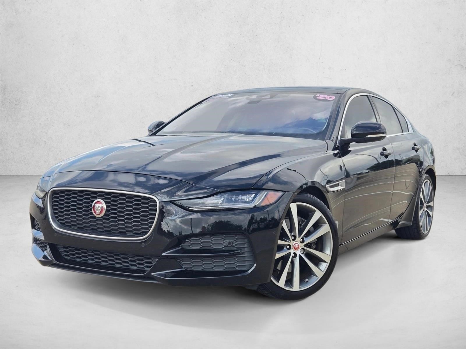 2020 Jaguar XE P250 S's photo