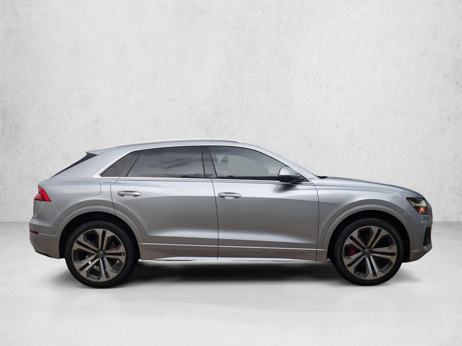 2019 Audi Q8 Premium photo 4