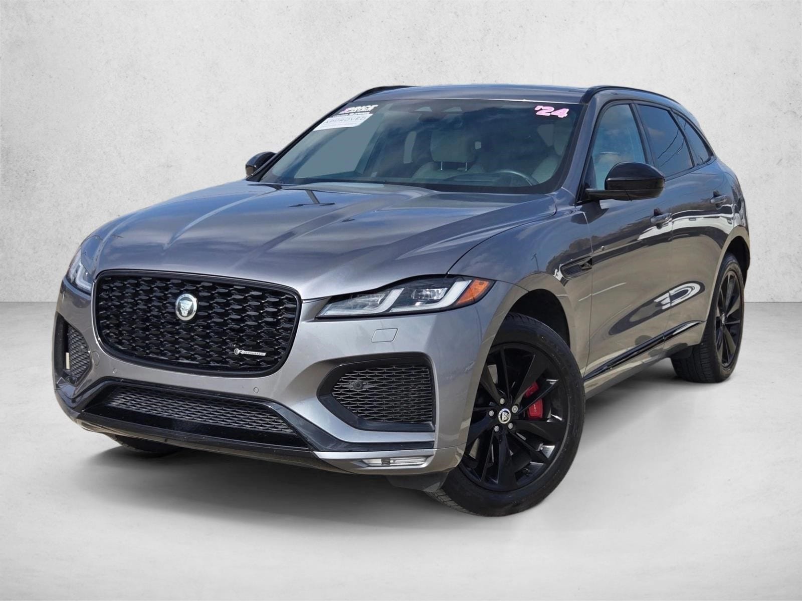 2024 Jaguar F-PACE R-Dynamic S's photo