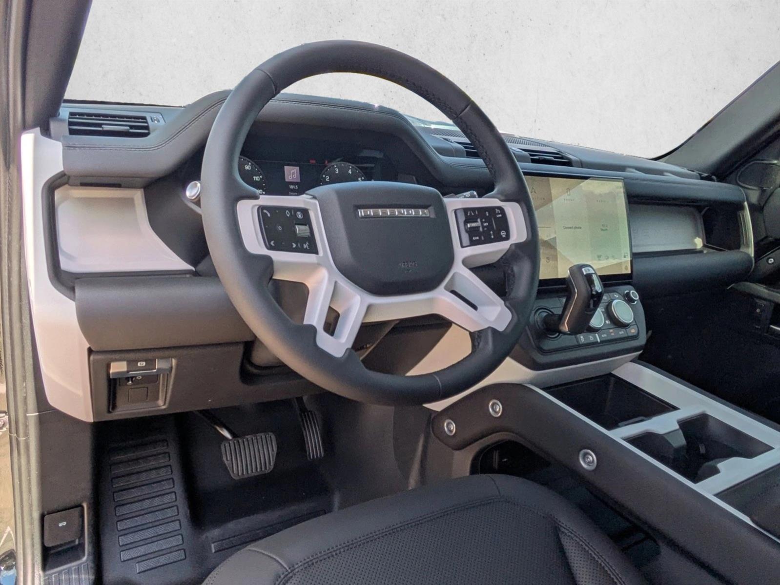 2026 Land Rover Defender 110 S photo 3